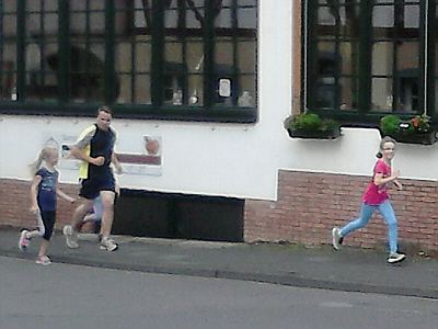 Bad Bodendorfer Grundsch�ler laufen f�r Haiti