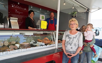 Fleischerei Braun mit Kundschaft